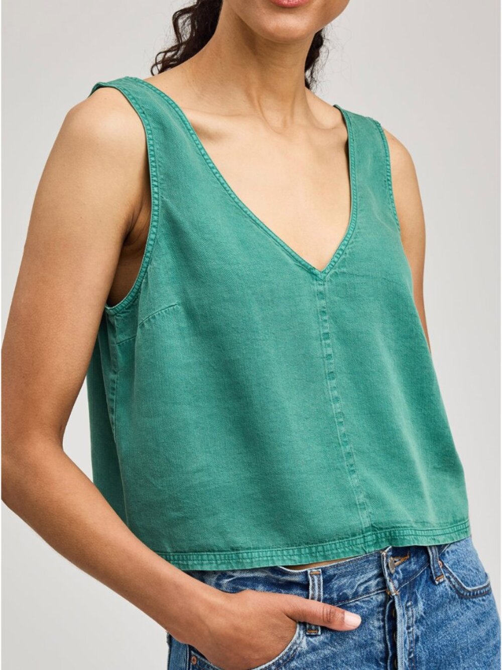 GENTLE FAWN Colette Tank Top in Kelly green soft Tencel. V-neck. Size S BNWT